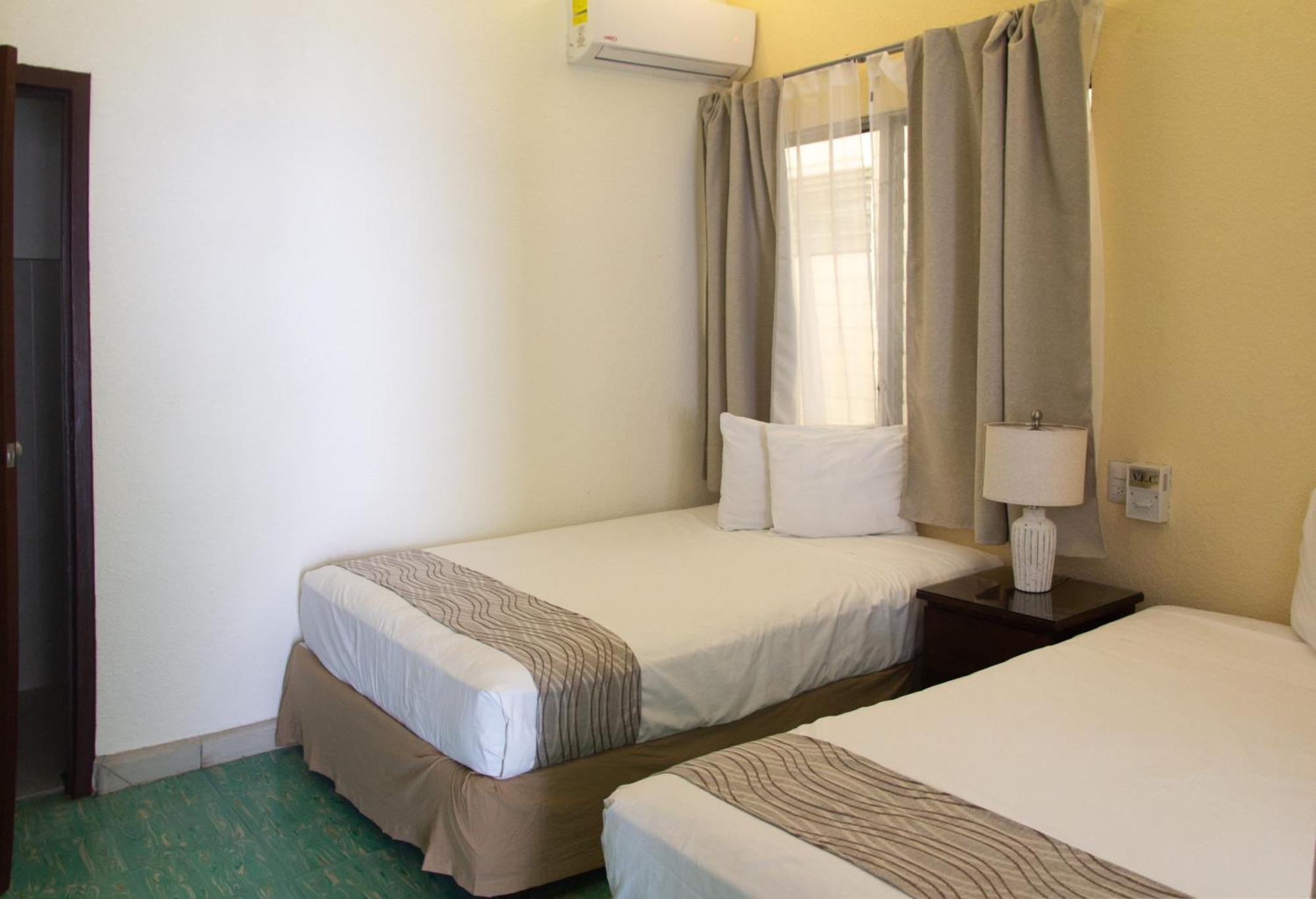 Hotel Nuevo Paris 3*