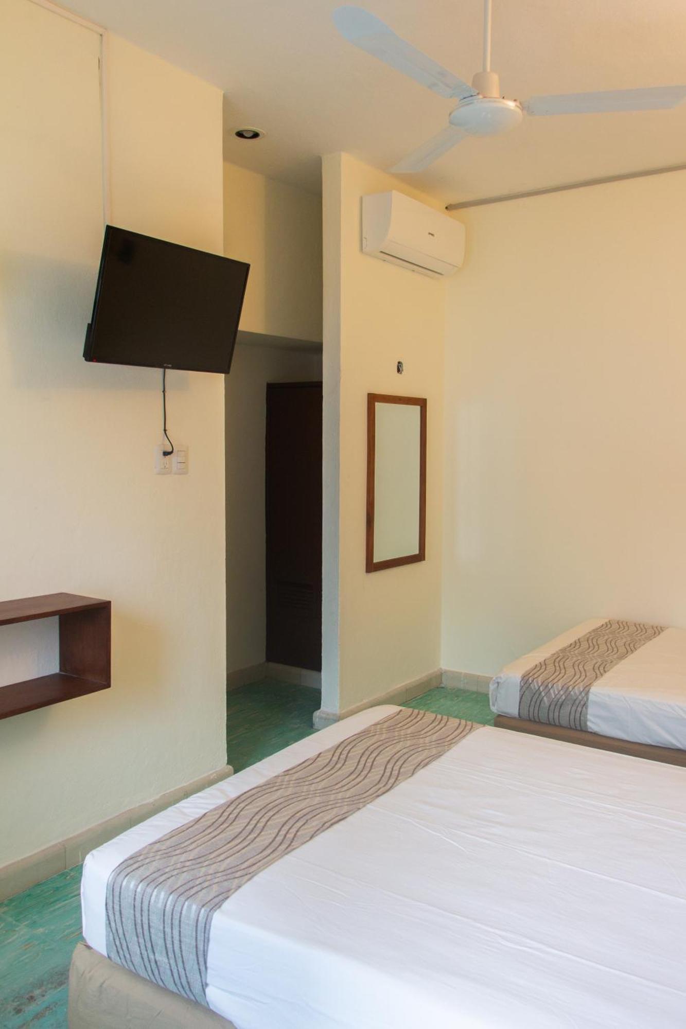 Nuevo Paris Hotel