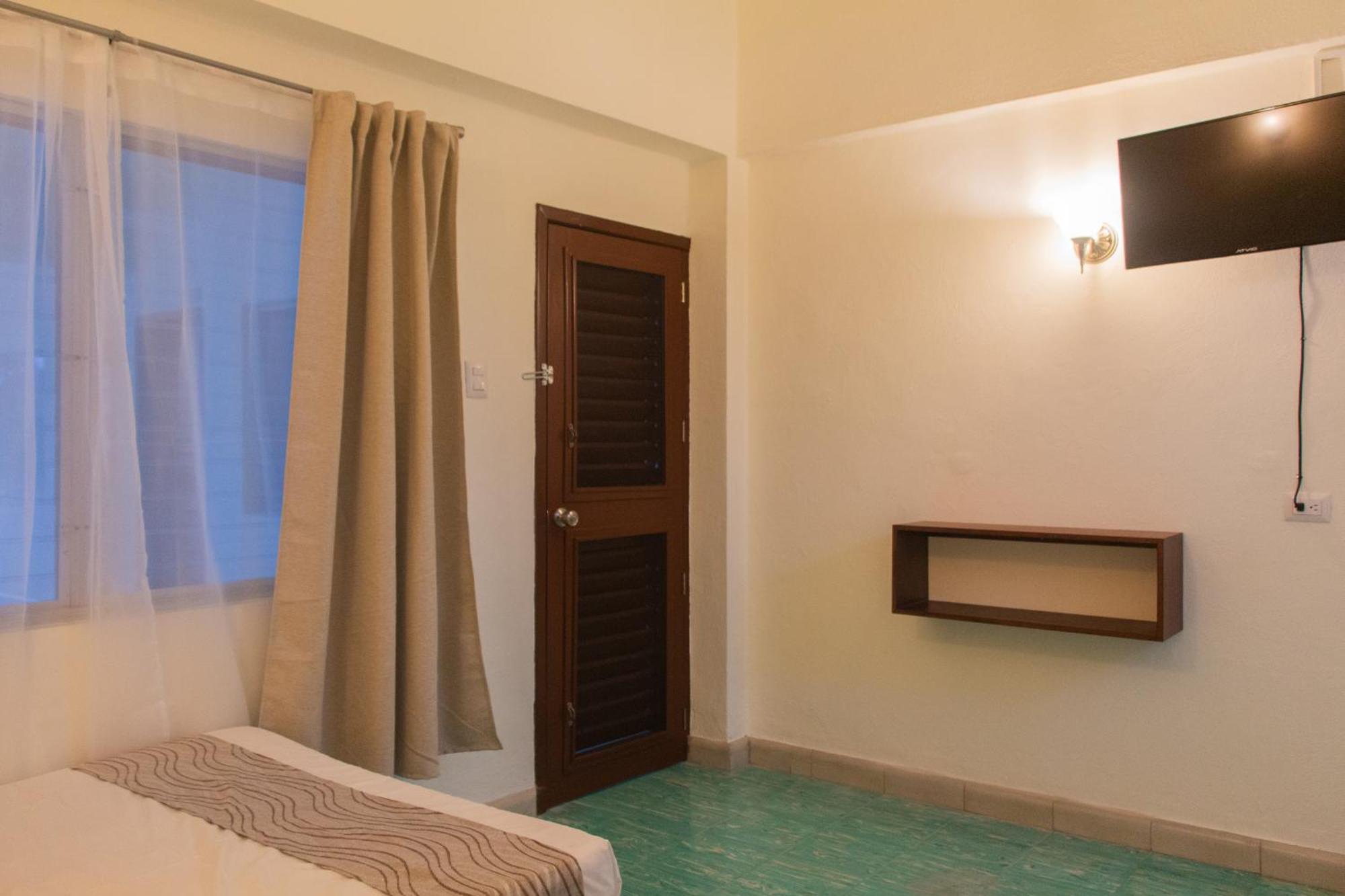 Hotel Nuevo Paris 3*